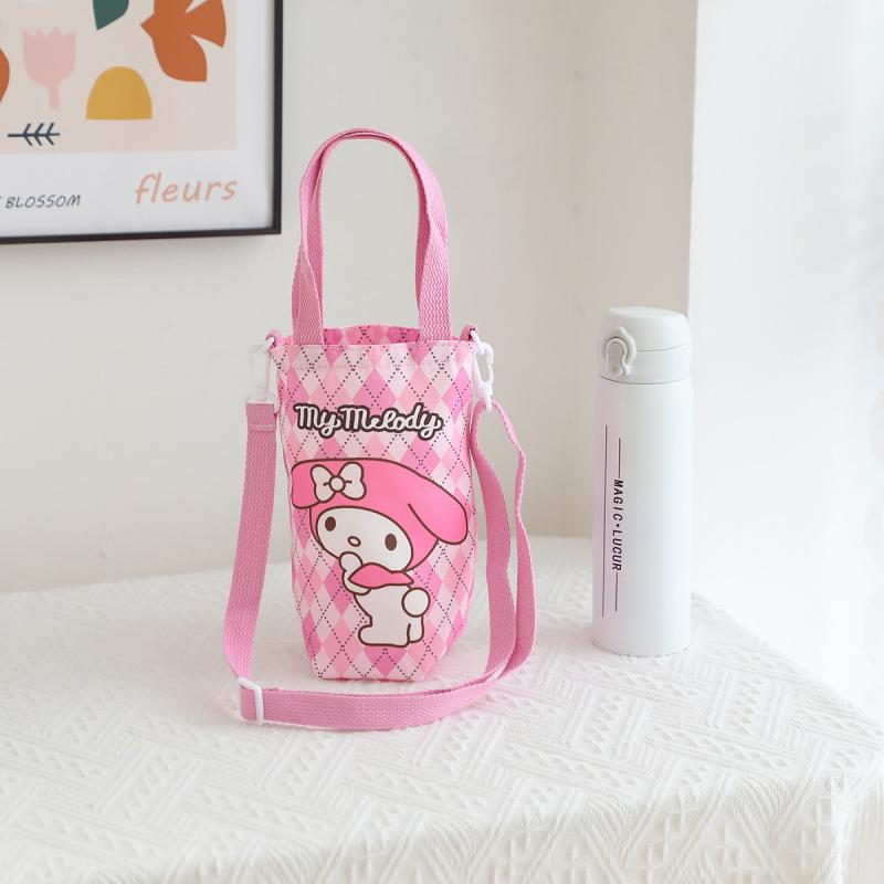 Kawaii Hello Kitty Water Bottl - مراجعة Anime Merchandise Bag وسعره