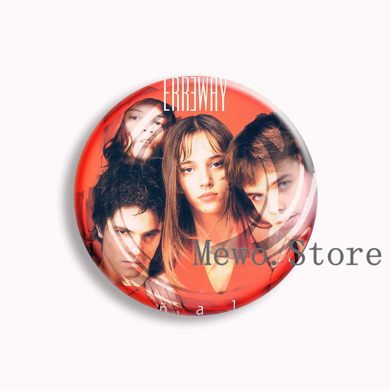 Movie Rebelde Way Soft Button  - مراجعة Pin Button Badge وسعره